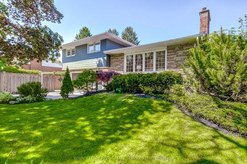 351 Strathcona Dr, Burlington, ON, L7L2E4 | Card Image