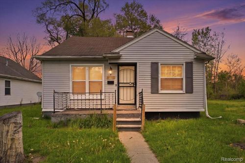 15334 Chapel St, Detroit, MI, 48223-1507 | Card Image