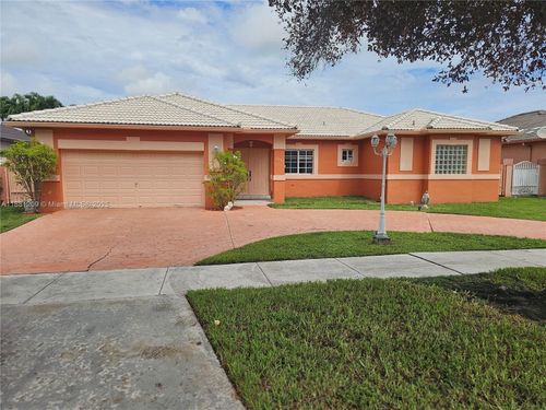 8883 Nw 174th Ter, Hialeah, FL, 33018-6632 | Card Image