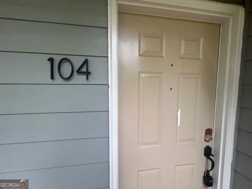 104 Abingdon Way, Sandy Springs, GA, 30328-1628 | Card Image