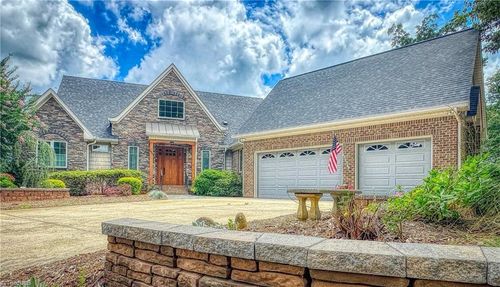 950 Sierra Trace Rd, Denton, NC, 27239-7459 | Card Image