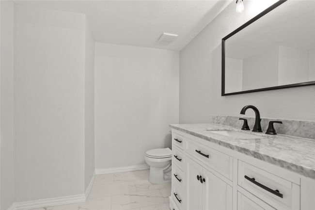 7418 Tulane Dr, Home with 6 bedrooms, 6 bathrooms and 4 parking in Rowlett TX | Image 12