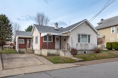 420 W Grace St, Old Forge, PA, 18518-1528 | Card Image