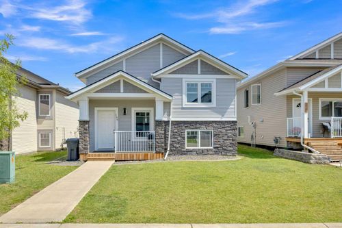 196 Sabre Road, Springbrook, AB, T4S2H7 | Card Image