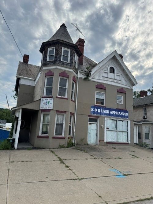 447 Jefferson Ave, Washington, PA, 15301-4227 | Card Image