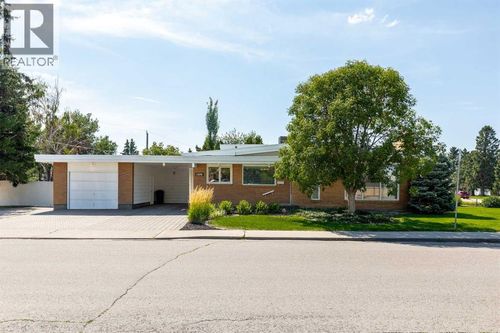 1406 26 St S, Lethbridge, AB, T1K2N5 | Card Image