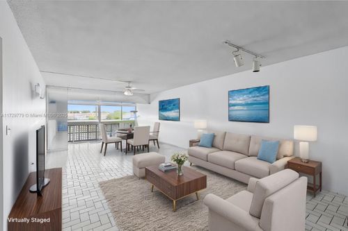 209-3301 Spanish Moss Ter, Lauderhill, FL, 33319 | Card Image