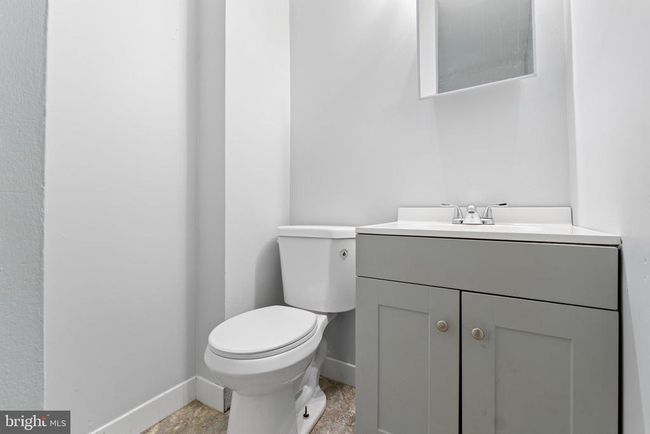 1826 Us Highway 1, Home with 5 bedrooms, 2 bathrooms and null parking in LAWRENCE TOWNSHIP NJ | Image 17