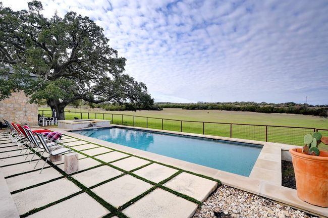 341 N Stallion Estates Dr, Home with 2 bedrooms, 2 bathrooms and 3 parking in Spring Branch TX | Image 40