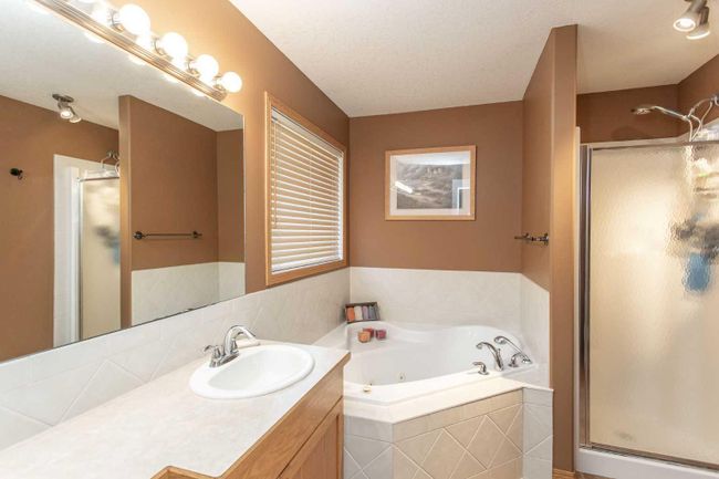 65 Ogilvie Close, Home with 4 bedrooms, 3 bathrooms and 2 parking in Red Deer AB | Image 15