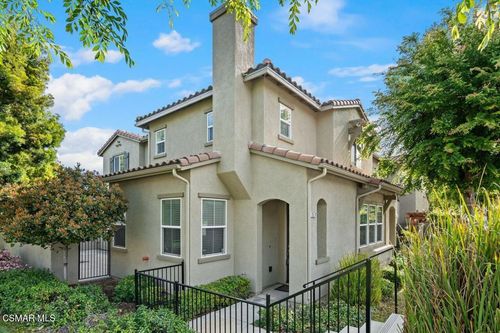 1570 Silver Shadow Dr, Newbury Park, CA, 91320-3525 | Card Image
