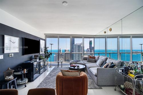 4911-495 Brickell Ave, Miami, FL, 33131-2874 | Card Image