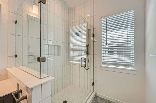 Full bath with a framelss shower | Image 16