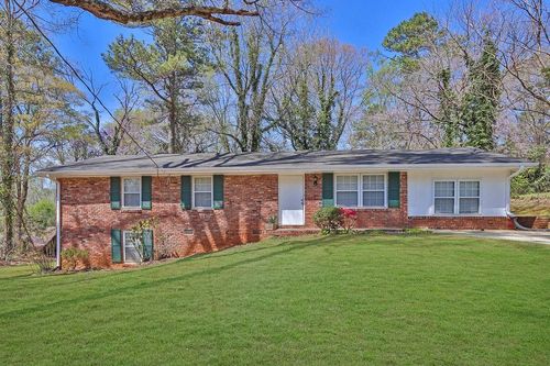 272 Colchester Dr, Stone Mountain, GA, 30088-1202 | Card Image