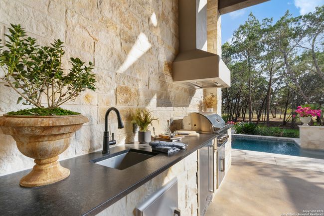 8170 Blue Oak, House other with 4 bedrooms, 5 bathrooms and null parking in Garden Ridge TX | Image 120
