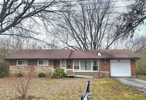 66 Tulip St, Keswick, ON, L4P1C7 | Card Image