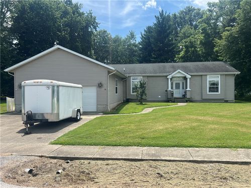 511 E Plum St, Robinson, IL, 62454-3335 | Card Image