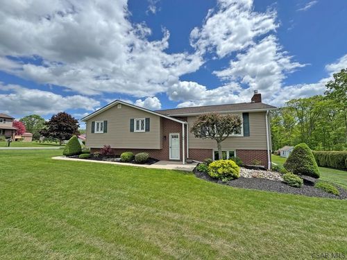 146 Leffler Dr, Johnstown, PA, 15904-1252 | Card Image