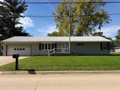 413 Nw 8th Avenue, Independence, IA, 50644 | Card Image
