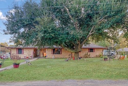 524 N Howison St, Bogata, TX, 75417-2680 | Card Image