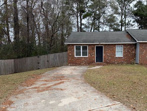 103 Easy St, Jacksonville, NC, 28546-4834 | Card Image