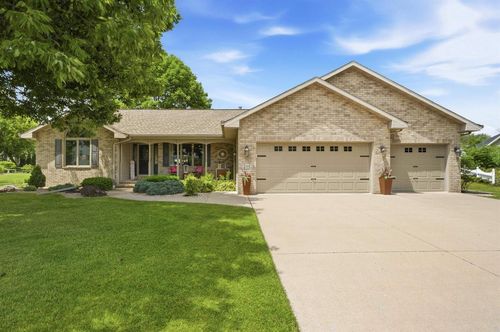 205 Oak Knoll Court, HORTONVILLE, WI, 54944 | Card Image