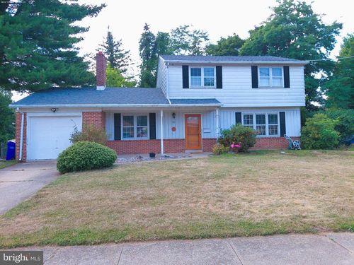 206 Green Lane Dr, CAMP HILL, PA, 17011-8316 | Card Image