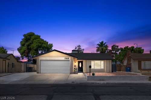 7205 Fenway Ave, Las Vegas, NV, 89147-4715 | Card Image