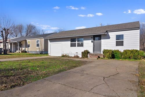 5917 E Newton Pl, Tulsa, OK, 74115-5412 | Card Image