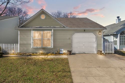 4221 Kensington Garden Ct, Lexington, KY, 40514-1826 | Card Image