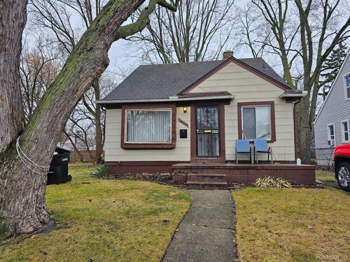 19356 Huntington Rd, Detroit, MI, 48219-2744 | Card Image