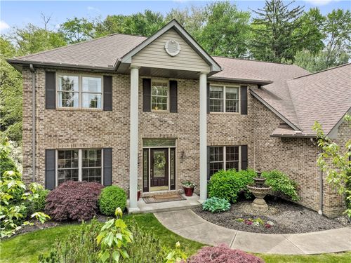 321 Ivy Dr, Gibsonia, PA, 15044-8932 | Card Image