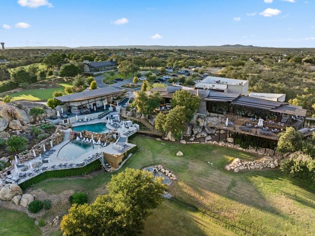 9501 - 84 Island Dr, Condo with 3 bedrooms, 3 bathrooms and 2 parking in Horseshoe Bay TX | Image 39