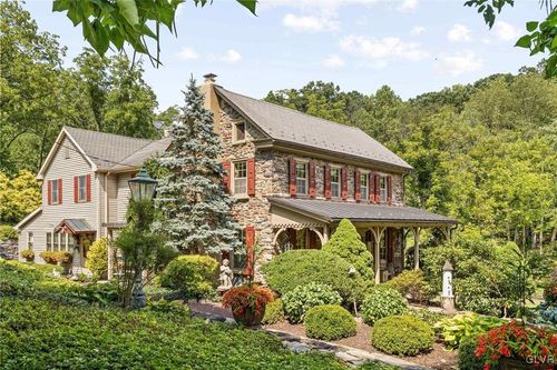3791 Hunter Rd, Kintnersville, PA, 18930-9571 | Card Image