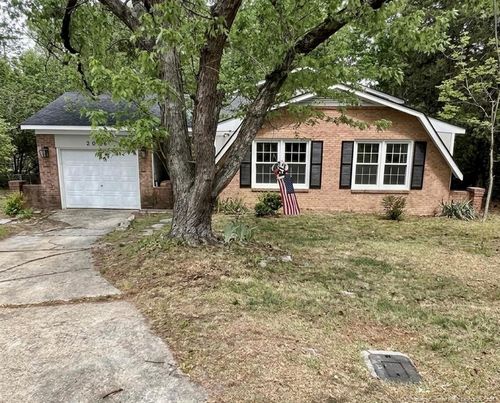 2006 Shiloh Dr, Fayetteville, NC, 28304-4033 | Card Image