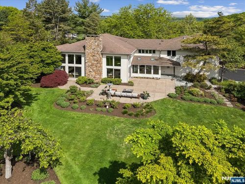 39 Eagle Nest Rd, Morristown, NJ, 07960-6430 | Card Image