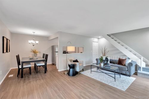 23646 Stonehenge Blvd, Novi, MI, 48375-3775 | Card Image