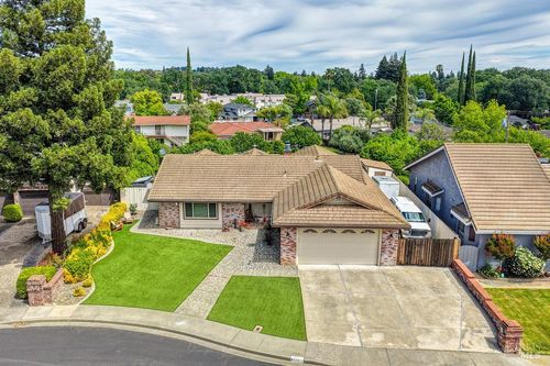 142 Hillview Drive, Vacaville, CA, 95688 | Card Image
