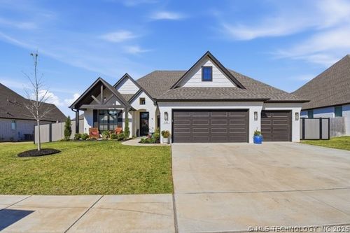 506 N 84th Pl, Broken Arrow, OK, 74014-7449 | Card Image