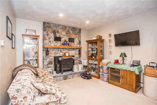 107 10 Th St, House other with 2 bedrooms, 1 bathrooms and null parking in Lucernemines PA | Image 8