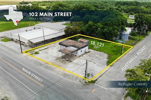 102 Main St, Tivoli, TX, 77990-4538 | Card Image