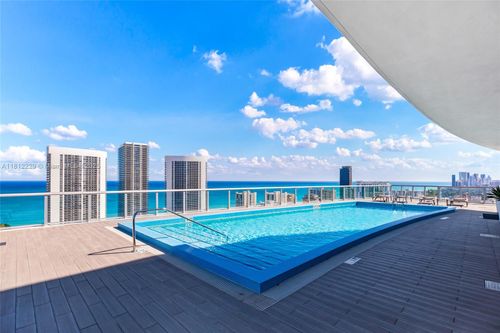 r1009-2602 E Hallandale Beach Blvd, Hallandale Beach, FL, 33009-4819 | Card Image