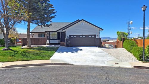 320 E 2100 North Cir, Cedar City, UT, 84721-9385 | Card Image
