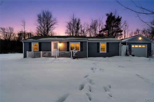 7458 E Taft Rd, East Syracuse, NY, 13057-9610 | Card Image