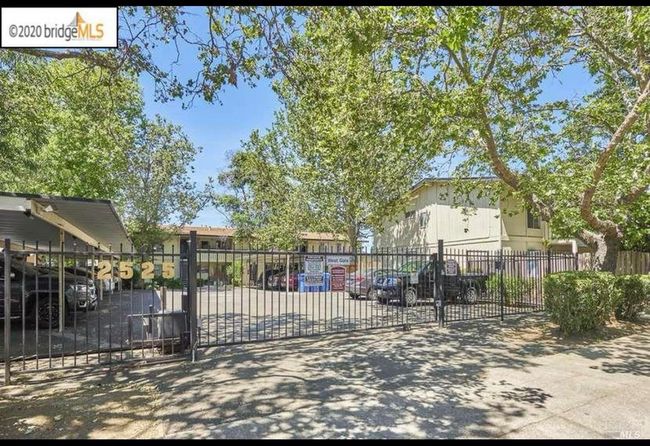 APT-19 - 2525 Walters Way, Condo with 2 bedrooms, 2 bathrooms and 1 parking in Concord CA | Image 30