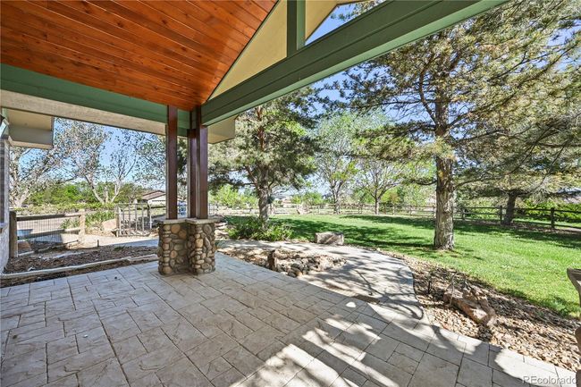 Guest Suite private covered patio | Image 14