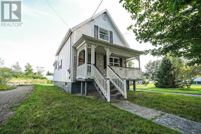 985 Main St, House other with 2 bedrooms, 2 bathrooms and null parking in Sydney Mines NS | Image 1