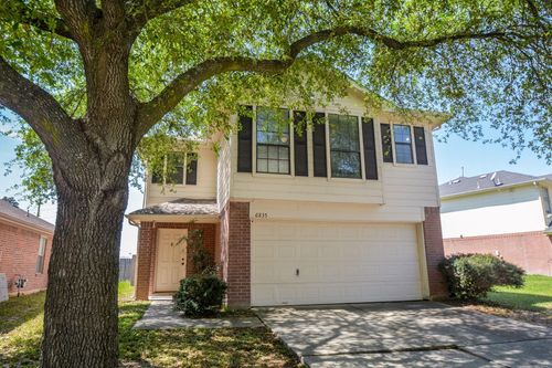 6835 Lower Arrow Dr Drive, Houston, TX, 77086 | Card Image