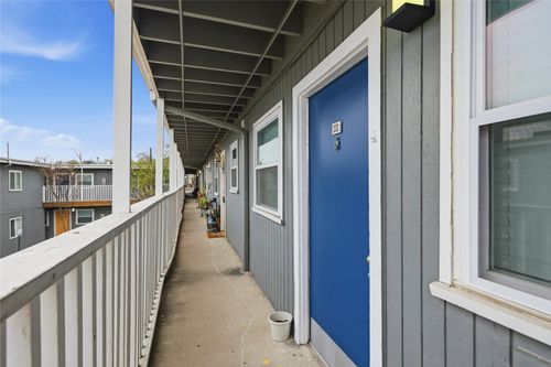232-2401 Manor Rd, Austin, TX, 78722-2014 | Card Image