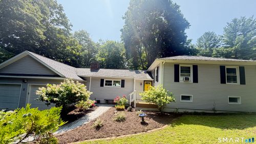 11 Hall Passway, Danbury, CT, 06811-5105 | Card Image